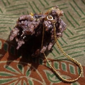 Delicate 7-1/2 Inch Gold Plated Flat Chain Bracelet